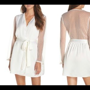 Flora Nikrooz Showstopper Robe